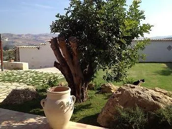 Il Mirto E La Rosa 3* أغريجنتو