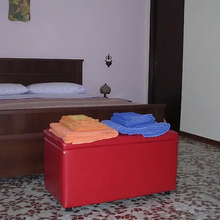 לינה וארוחת בוקר Il Mirto E La Rosa אגריג'נטו